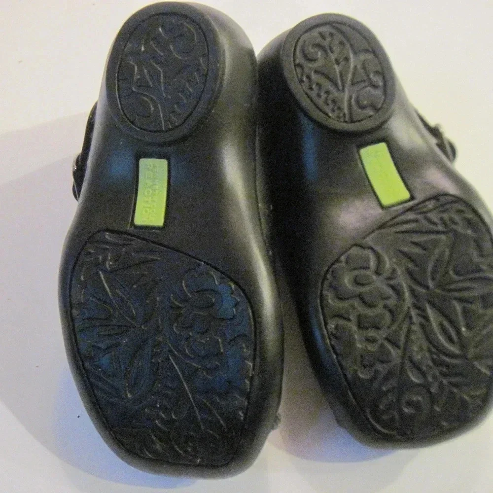 KENNETH COLE REACTION Kids Black Leather Shoes 5M